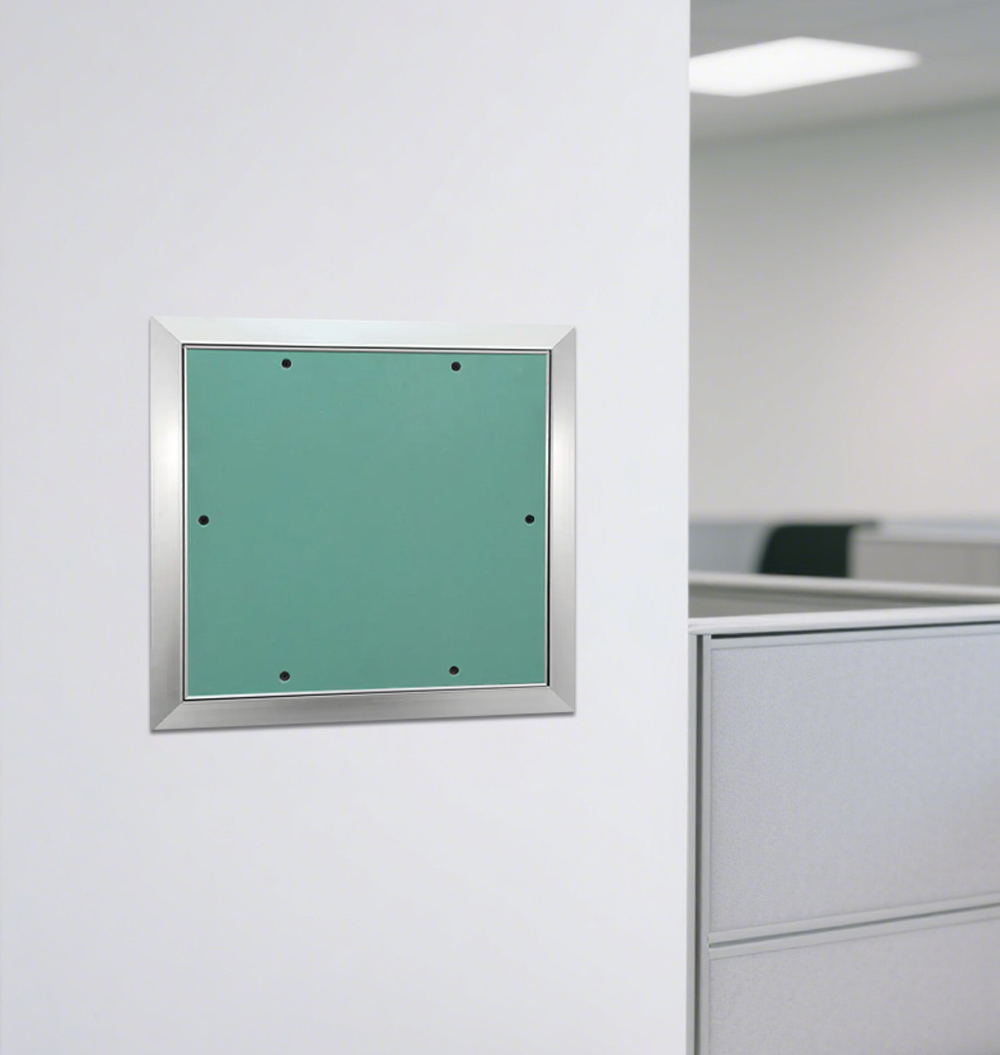 Jsme na Dubajské výstavě Big 5, která představuje naše prémiové přístupové panely!